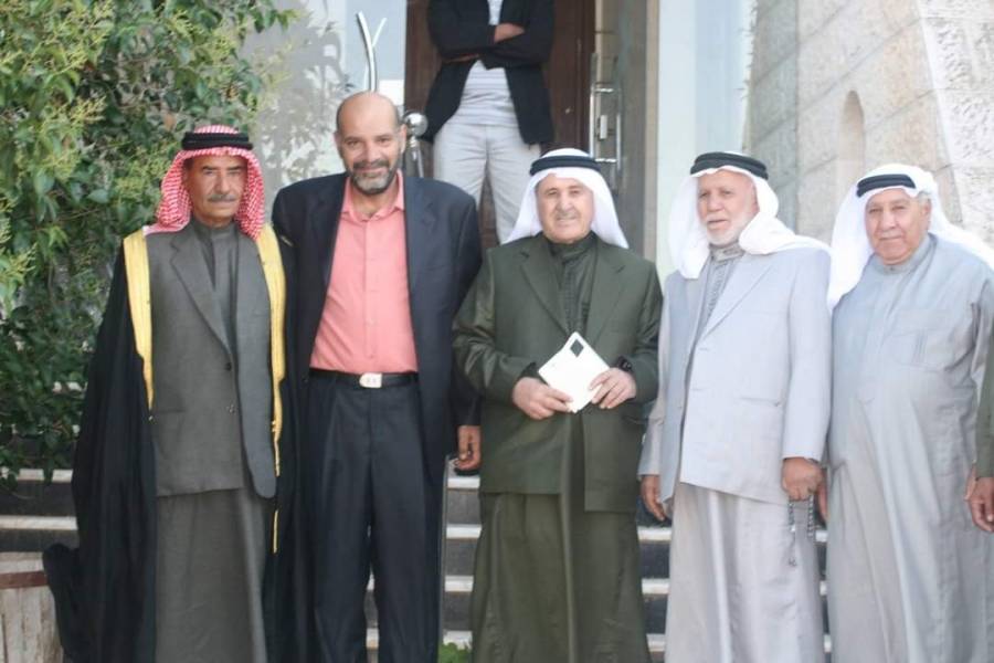 شيوخ وزعماء قبيلة بني حسن في الضفة الغربية في زيارة الدكتور طه الحراحشه