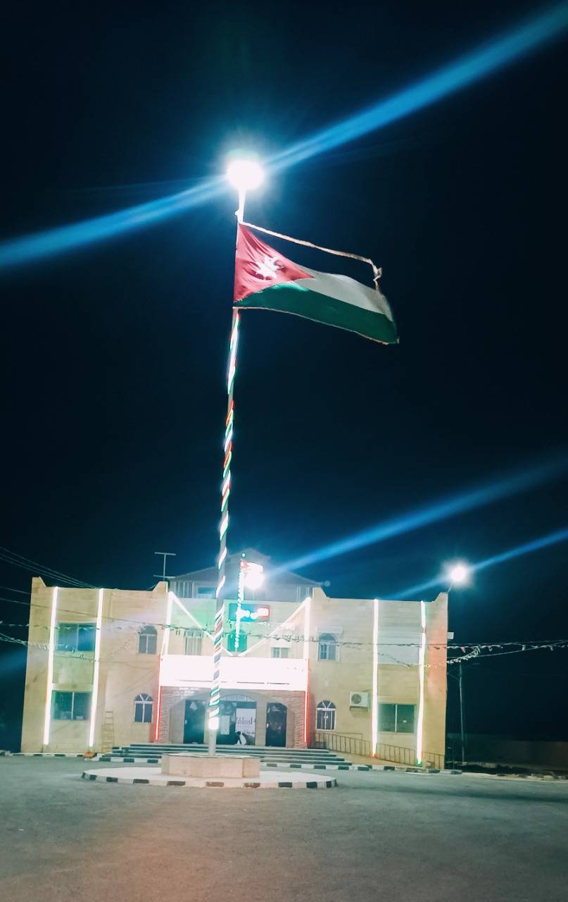 قطاع الإدارة المحلية يتصدر مشهد الاحتفالات بعيد استقلال المملكة الـ (76) صور