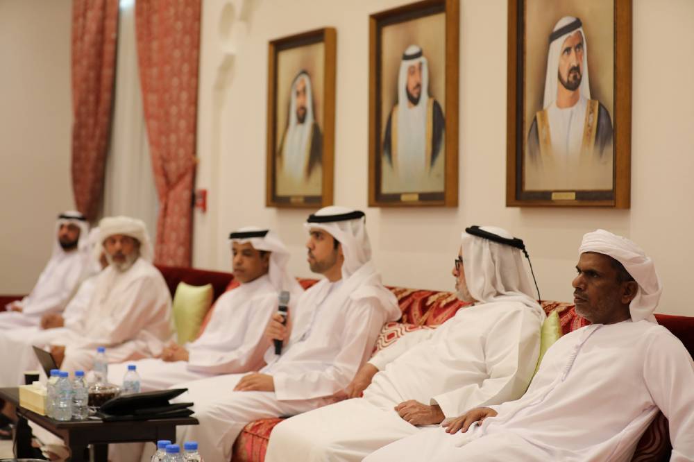 تدوير تنظم محاضرات توعوية في العين للتعريف بخدماتها وتشجيع الجمهور على الحفاظ على النظافة العامة