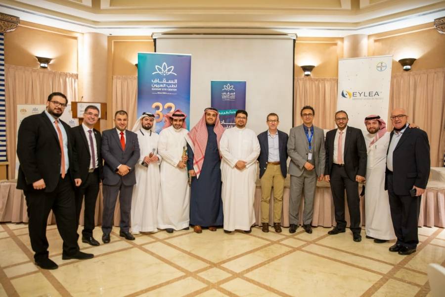 السقاف يفتتح اللقاء الرابع لنادي العيون