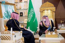 أمير القصيم يستقبل الوكيل المساعد للعلاقات الحكومية بوزارة السياحة