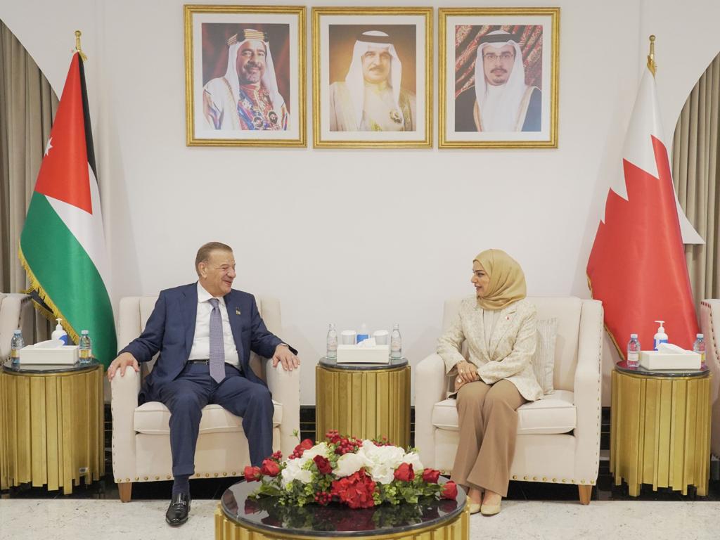 الدغمي يلتقي بالمنامة رئيسة مجلس النواب البحريني