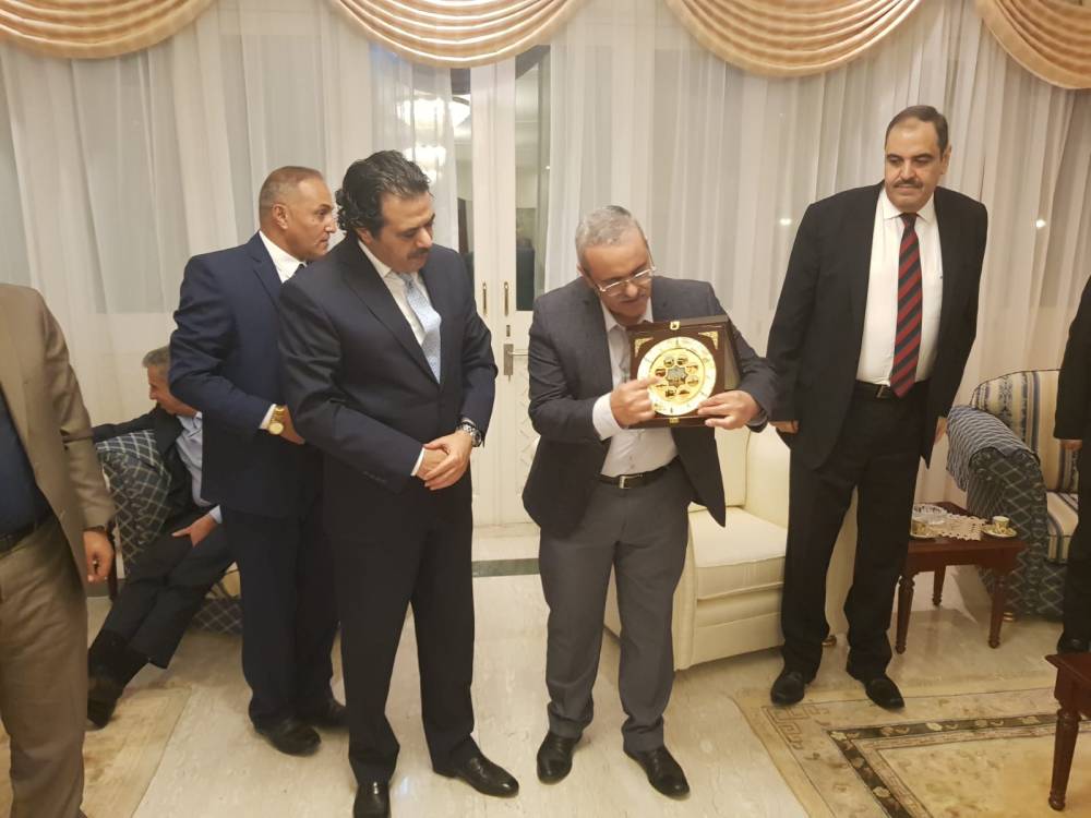 السفير القهيوي  يلتقي وفدين يزورا سلطنة عُمان