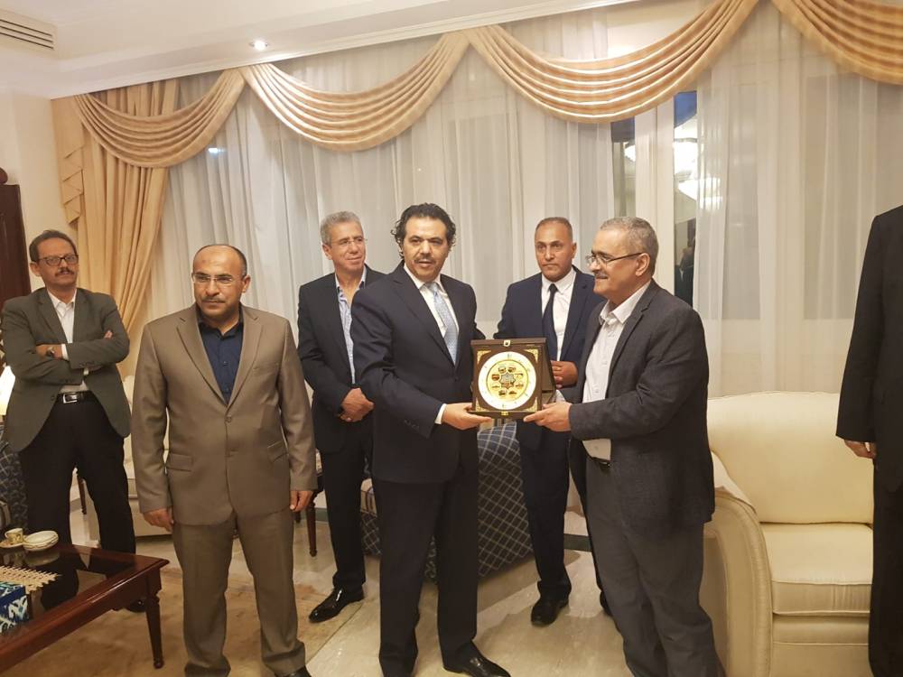 السفير القهيوي  يلتقي وفدين يزورا سلطنة عُمان