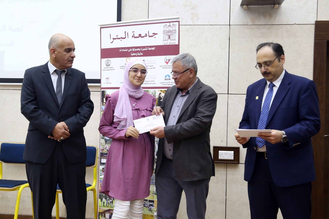 المهندسين تشارك في حفل تخريج الفائزين بمبادرة دور في جامعة البترا