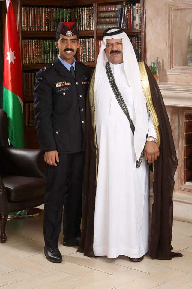 نائب رئيس ملتقى النشامى في إيطاليا العجارمة يهنئ الأيهم العجارمه بمناسبة تخرجه من جامعة مؤتة الجناح العسكري