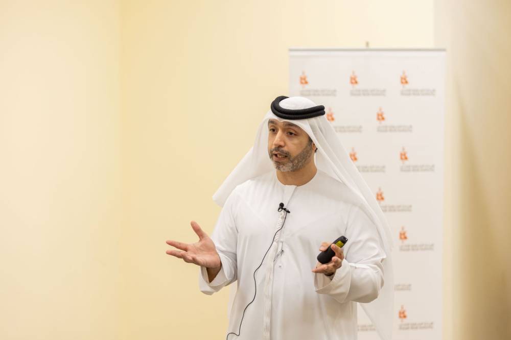الشارقة للكتاب تعزز مهارات موظفي المنطقة الشرقية بمعايير الرشاقة المؤسسية
