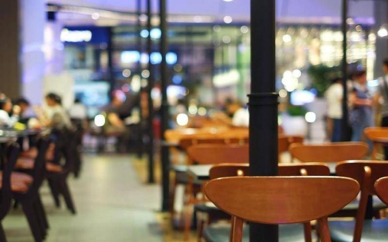 المطاعم السياحية: موجة الغلاء العالمية دفعت مطاعم لرفع أسعارها 15