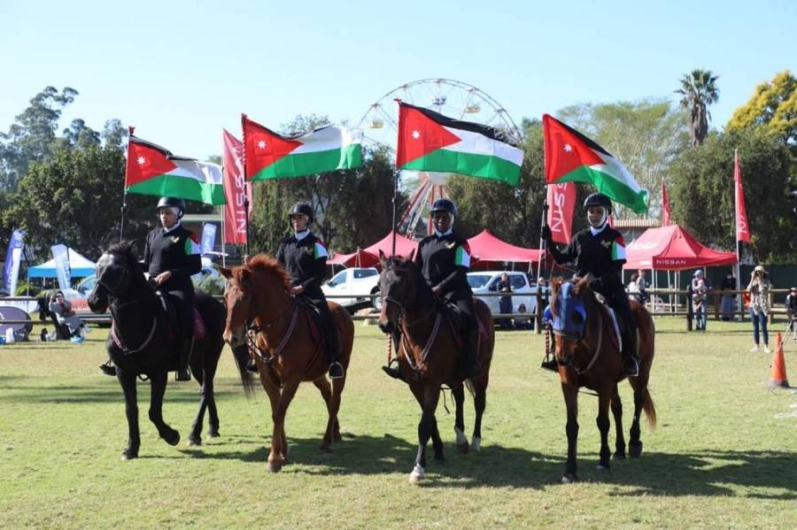 فرسان الأمن العام يواصلون تميزهم في اللقاء الدولي في جنوب افريقيا .