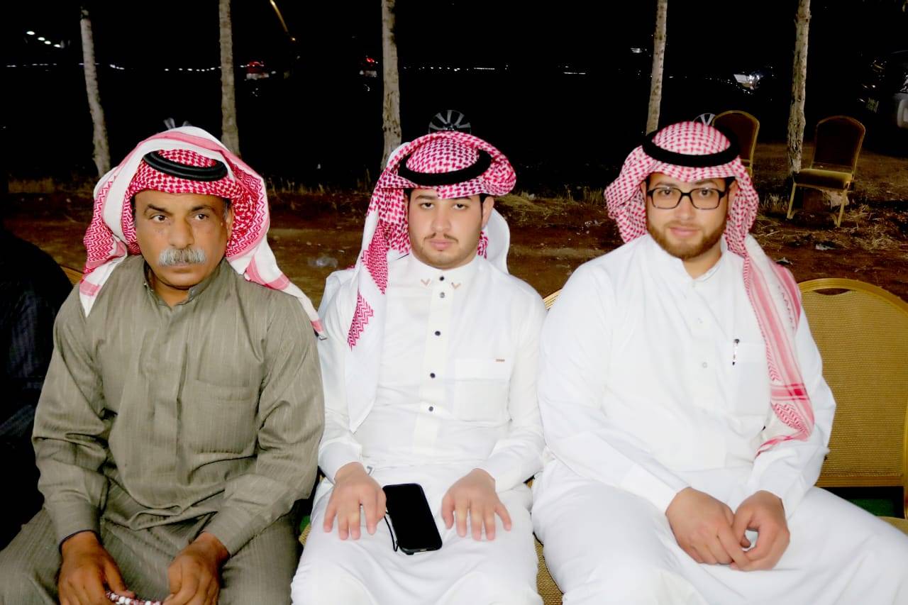 مأدبة عشاء بمناسبة مرور عام على وفاة الشيخ  عبدالعزيز هايل ابوجنيب    صور
