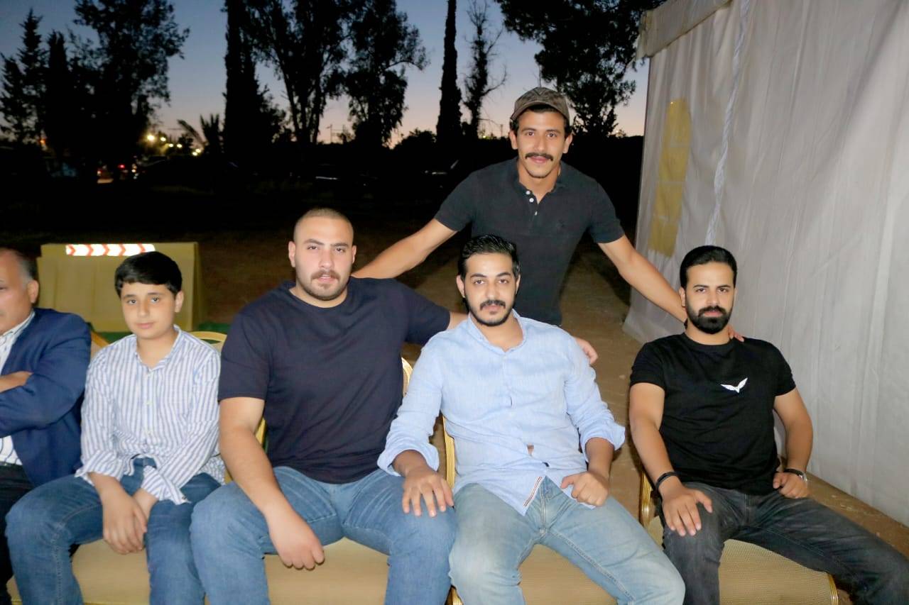 مأدبة عشاء بمناسبة مرور عام على وفاة الشيخ  عبدالعزيز هايل ابوجنيب    صور