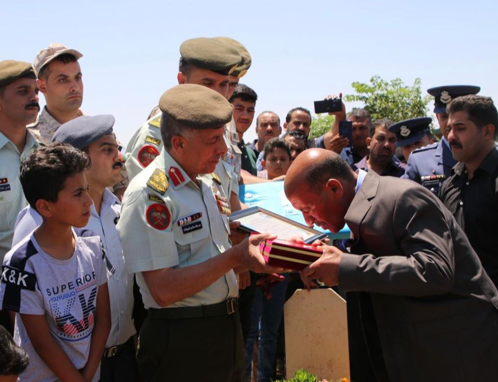 القوات المسلحة تشيع جثمان الشهيد الرائد الطيار بلال مشهور الشوفيين