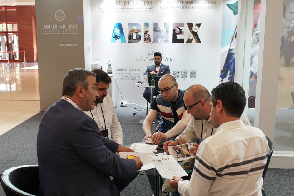 أبوظبي للصيد والفروسية يختتم مُشاركة ناجحة في معرض إسطنبول الدولي لأسلحة الصيد والرياضات الخارجية 