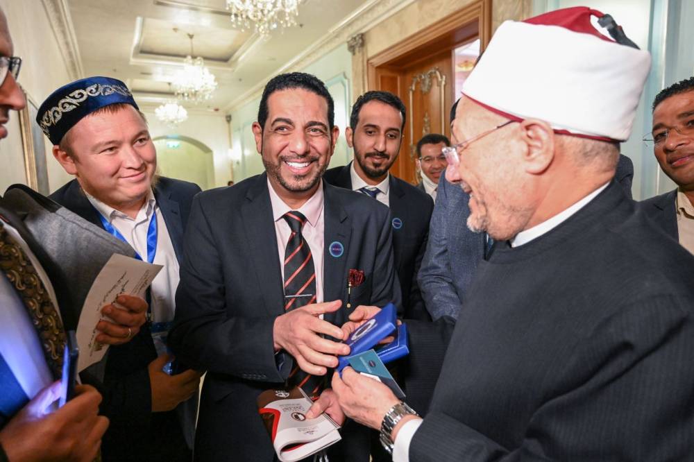 وفد تريندز يلتقي عدداً من الوفود المشاركة.. ويثري المؤتمر السنوي الأول لمركز سلام لدراسات التطرف برؤية بحثية لمكافحة التطرف