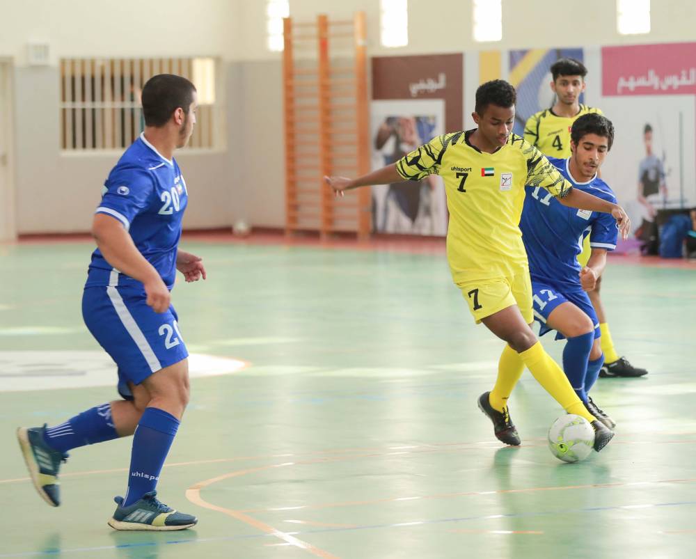 لقاءات مثيرة في ختام دوري ناشئة الشارقة لكرة قدم الصالات الـ 13السبت