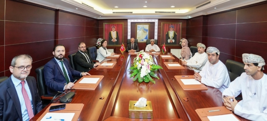 سلطنة عُمان وتركيا تعقدان جلسة مباحثات رسمية لتعزيز التعاون القائم بينهما في مجال الوثائق والمحفوظات