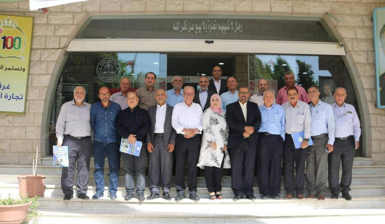 وفد من نقابة المهندسين الأردنيين يزور غرفة تجارة الزرقاء 