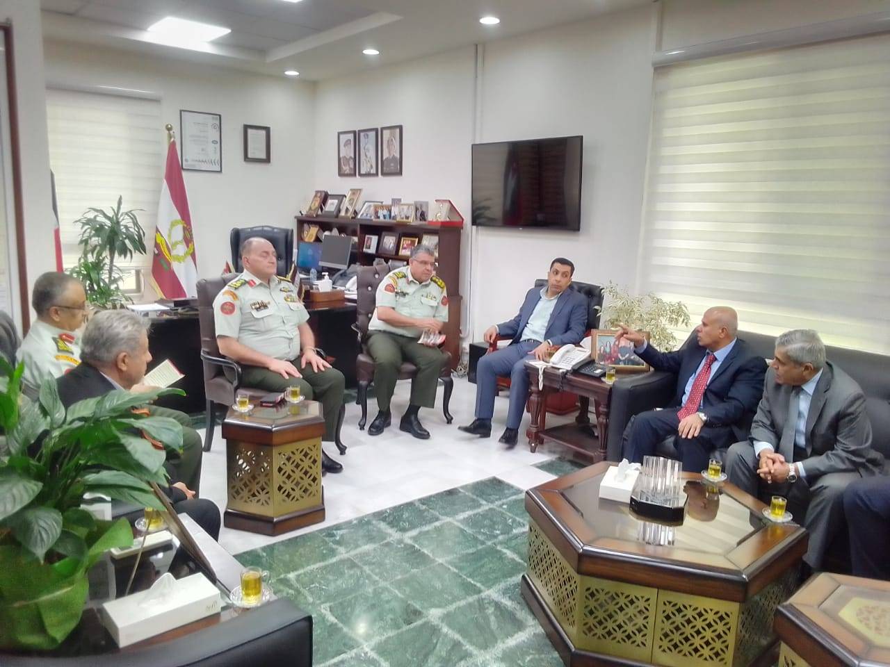 ملتقى متقاعدي جنوب شرق عمان العسكريين يلتقي مدير الخدمات الطبيه زريقات