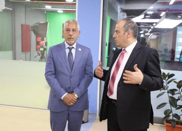 بحث التعاون بين الوطني للبحوث الزراعية وجائزة خليفة للتمور