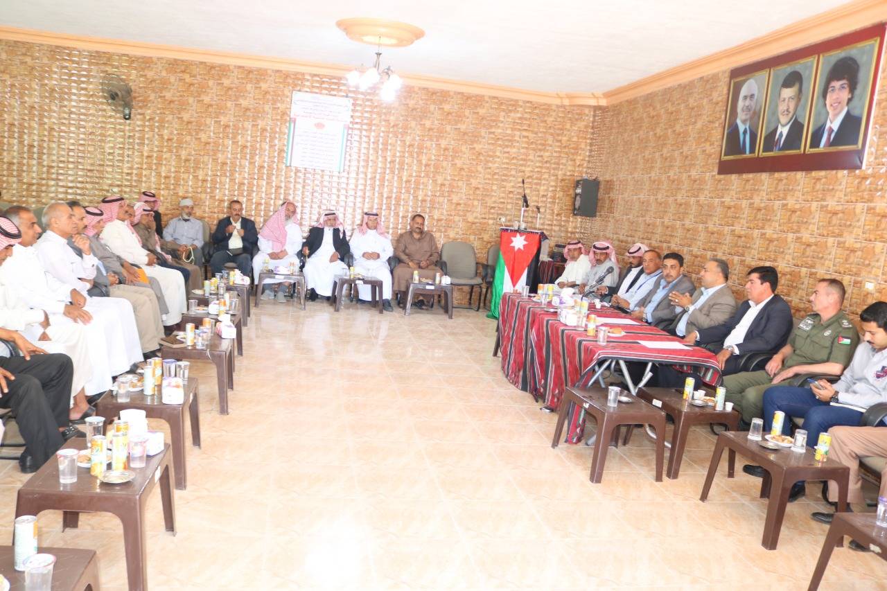 توقيع وثيقة ضبط جلوه عشائريه في الموقر  صور 