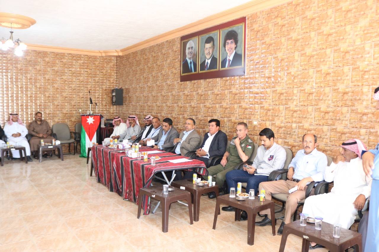 توقيع وثيقة ضبط جلوه عشائريه في الموقر  صور 