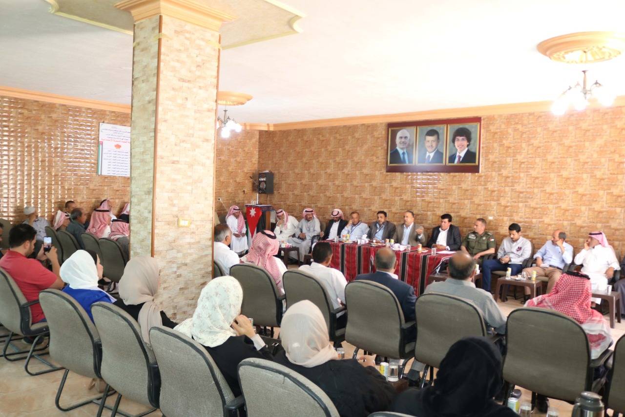 توقيع وثيقة ضبط جلوه عشائريه في الموقر  صور 