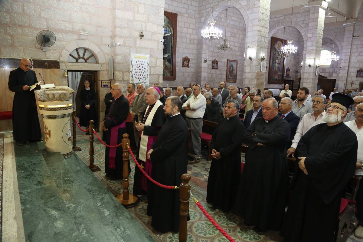 المطران دعيبس يدين الاعتداء على كنيسة مادبا،  ويؤكد اعتزازه بالأجهزة الامنية