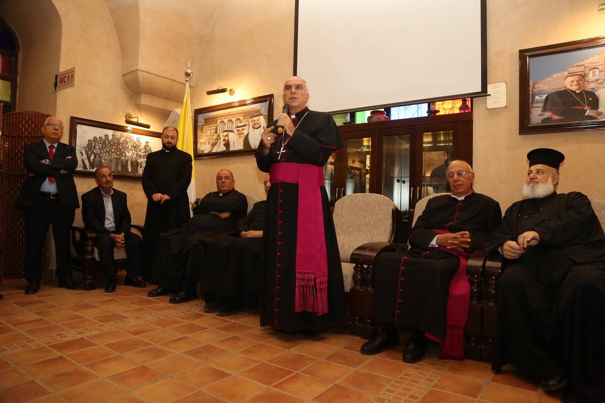 المطران دعيبس يدين الاعتداء على كنيسة مادبا،  ويؤكد اعتزازه بالأجهزة الامنية