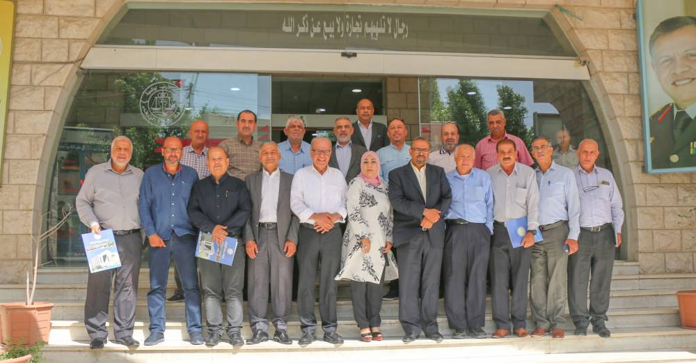  بحث صياغة مذكرة تفاهم بين فرع الزرقاء وغرفة تجارة الزرقاء