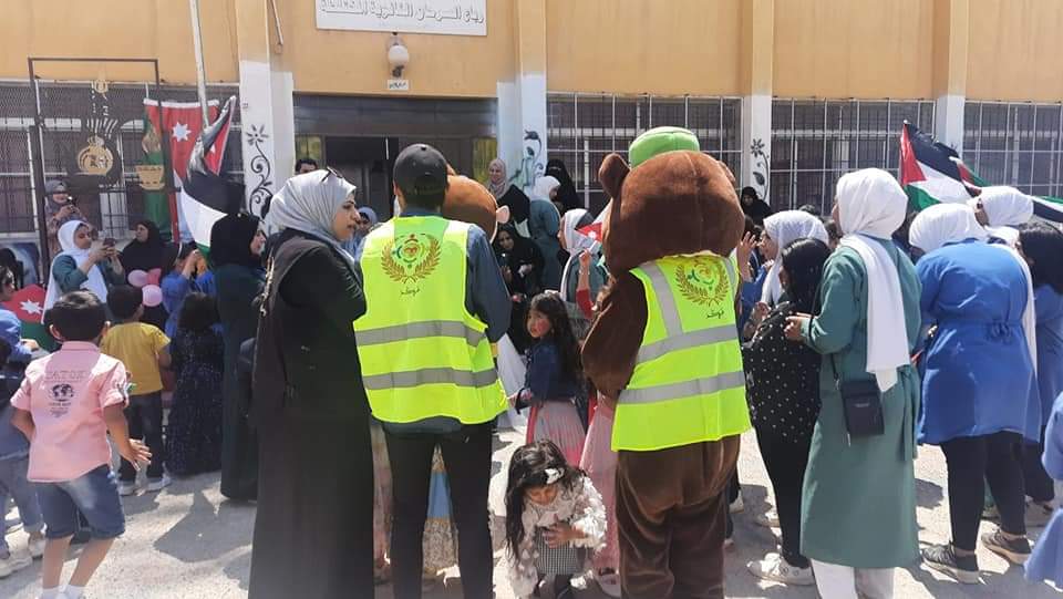 فريق عربكم المفرق ينفذ احتفالية في مدرسة رباع السرحان 