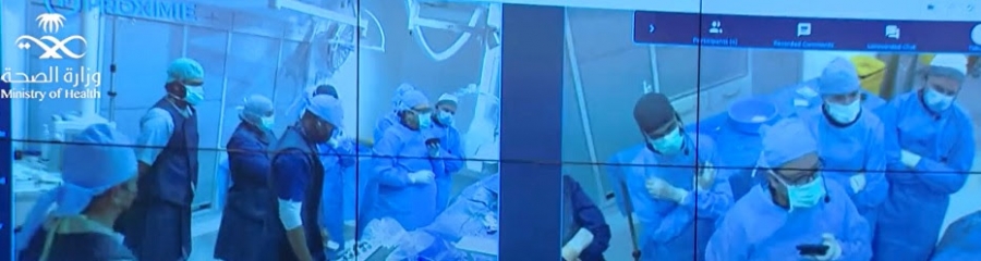 شاهد كيف عادت مريضة سبعينية للحياة بعد عملية افتراضية أديرت من الرياض  فيديو