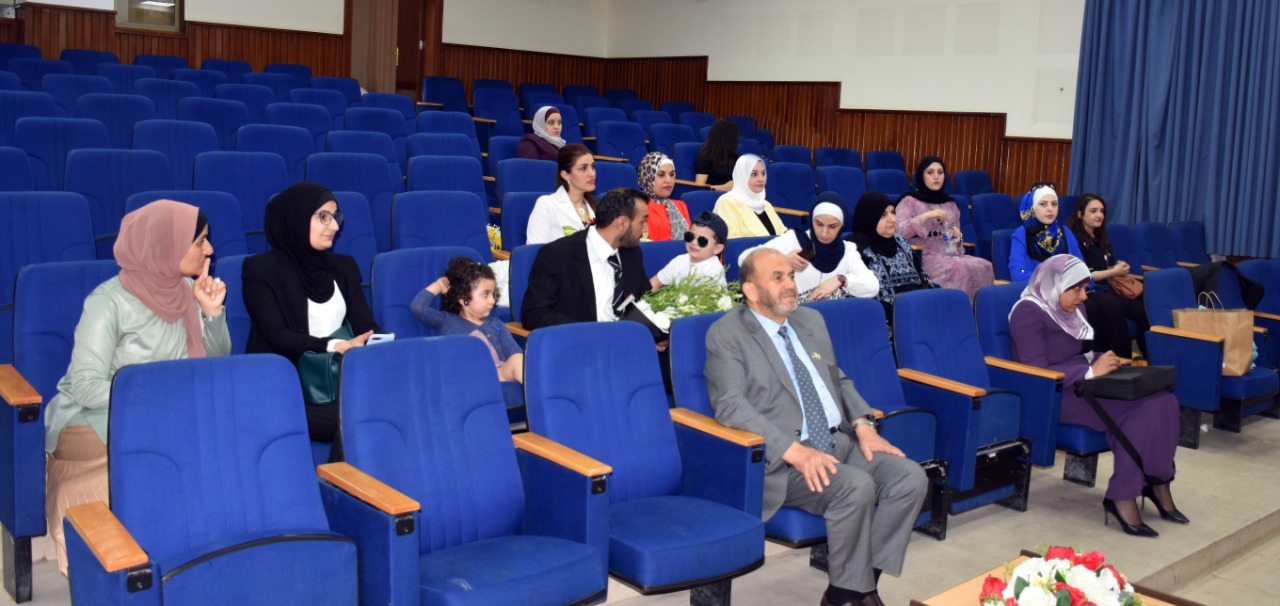 مناقشة رسالة ماجستير في إدارة الأعمال للطالب المراشدة في جامعة جدارا  