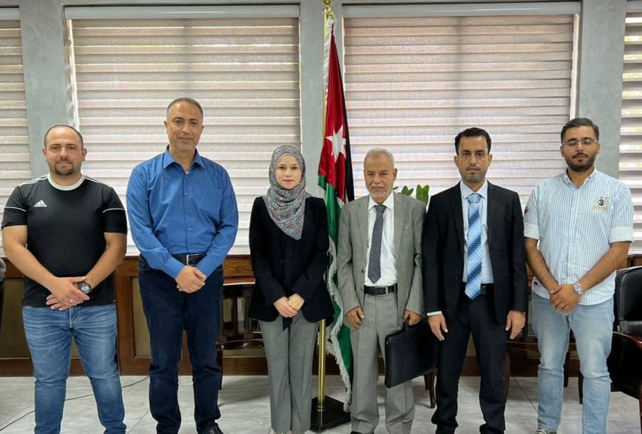 الطاقة والمعادن تبحث مجالات التعاون مع المساحة الجيولوجية اليمنية