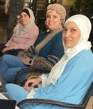 لانا القطان تدعو الملهمات إلى عدم الانتقاد وابتكار أفكار إبداعية تتناسب مع ميول كل ملهمه وتطوير الأفكار الإبداعية الناجحة