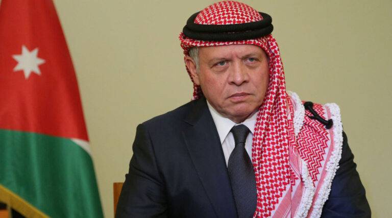 الملك يترأس اجتماعا في “إدارة الأزمات” حول حادثة تسرب الغاز في العقبة