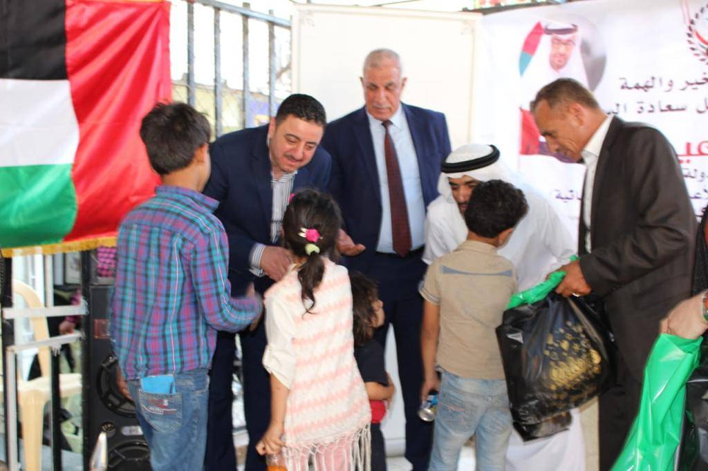 السفارة الإماراتية تنفذ مبادرة كسوة عيد في الأردن