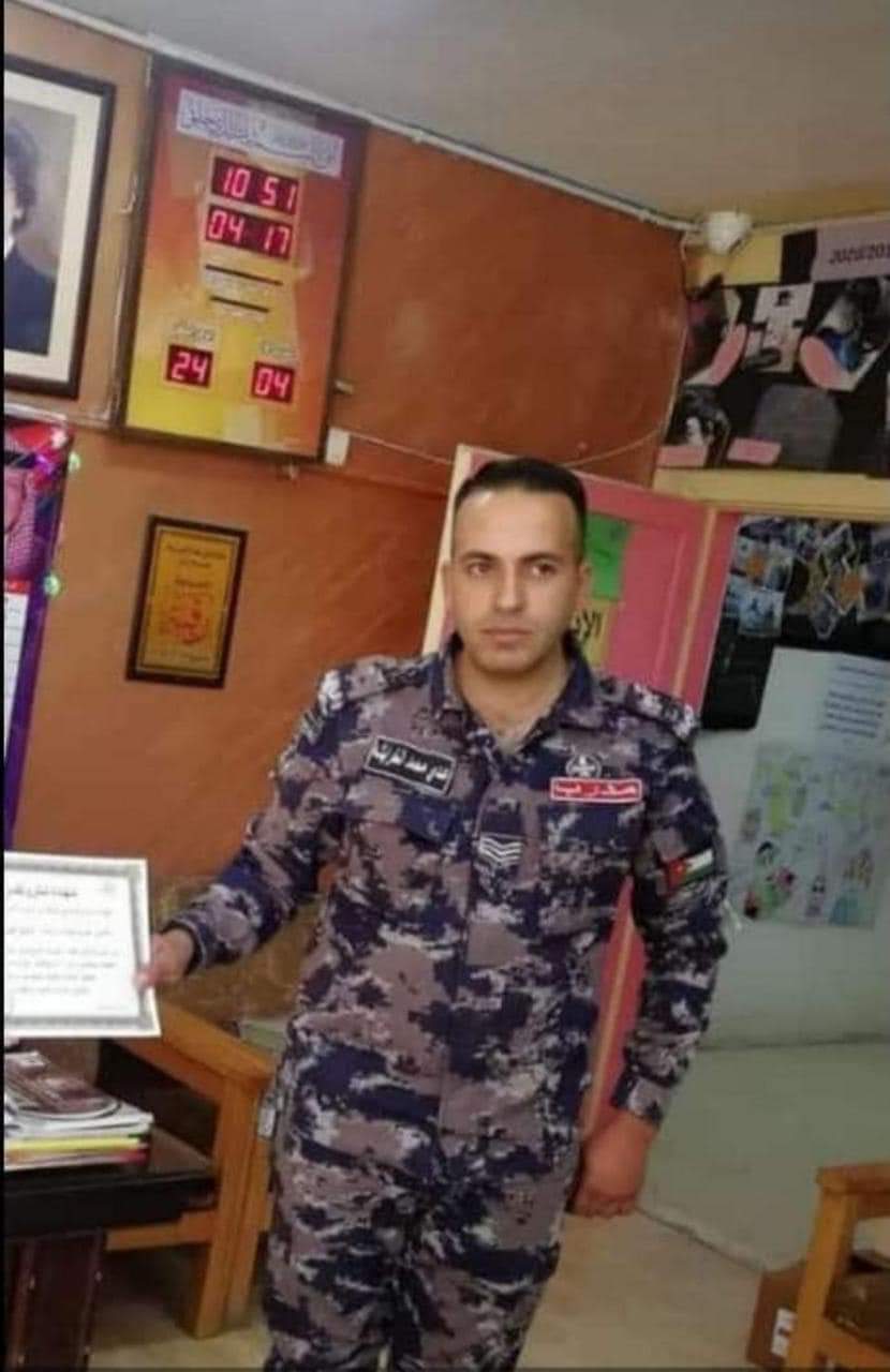 استشهاد أحد مرتبات الدفاع المدني أثناء القيام بواجبه في عملية إنقاذ 