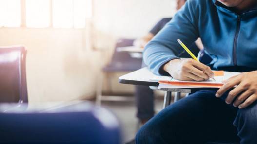 بدء امتحانات الثانوية العامة اليوم