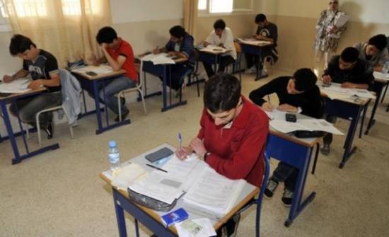 156592 طالبا وطالبة يتقدمون لامتحان التوجيهي السبت