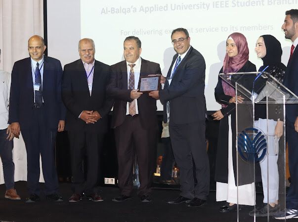 الفرع الطلابي (IEEE) في البلقاء التطبيقية يتسلم جائزة أفضل فرع طلابي في أوروبا والشرق الأوسط وشمال أفريقيا