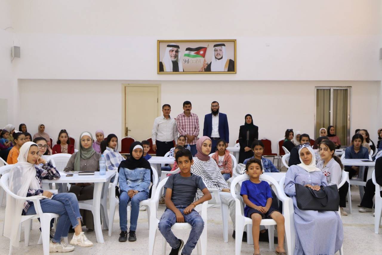 الطاقة الشمسية وفوائدها محاضرة في مركز شابات العارضة