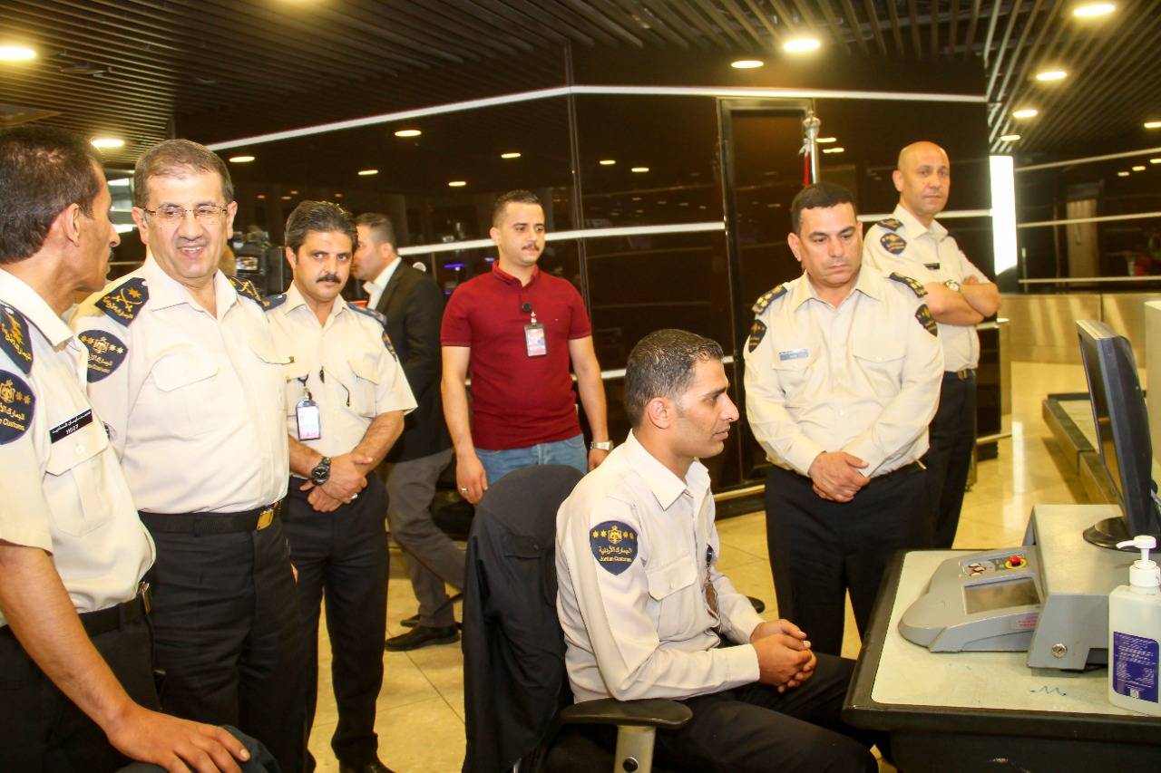 مدير عام الجمارك يستقبل أولى قوافل حجاج بيت الله الحرام  