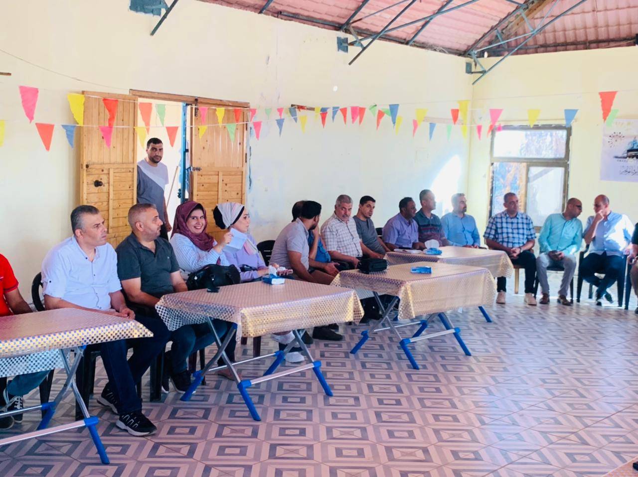 نقابة الصحفيين الفلسطينين  تنظم لقاء معايدة وتعارف على شاطيء بحر خان يونس