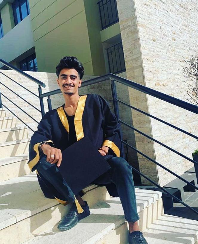 أسرة جوهرة العرب تهنئ الزميل زيد السواريه  بمناسبة التخرج