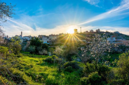 درجات الحرارة أعلى من معدلاتها الأربعاء