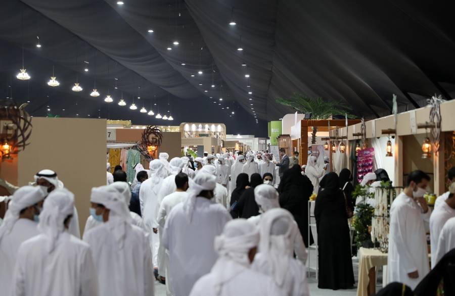 مهرجان ليوا للرطب يواصل فعالياته ومسابقاته التراثية حتى 24 يوليو الجاري