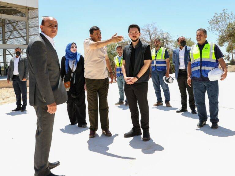 ولي العهد يتفقد مشروع تلفريك عجلون