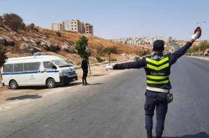 ضبط  باص نقل  يقوم بتحميل (٣٢) طفلا زياده عن الحموله المقرره