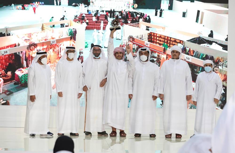 مهرجان ليوا للرطب بدورته 18 يكرم الجهات الراعية والداعمة والمشاركة