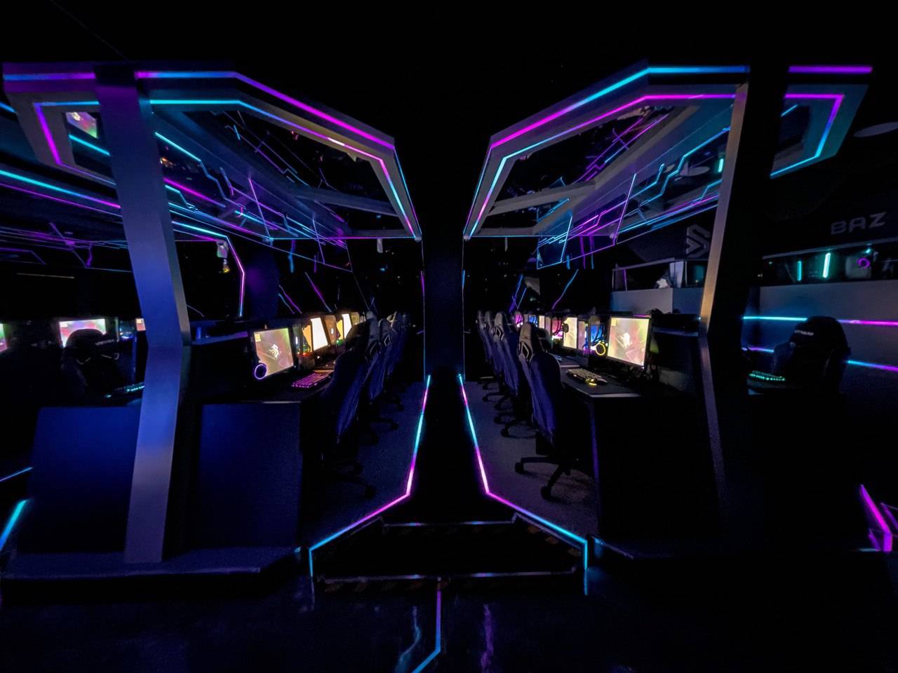 شراكة بين ذا ليتل ثنقز و باز ستيشن